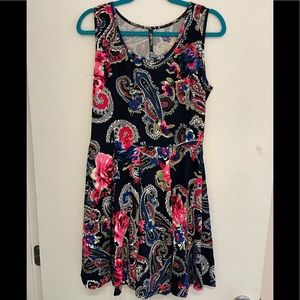 Floral paisley dress, Midi, flowy